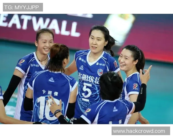 上海排球队奋勇拼搏的故事与邀请赛的精彩瞬间 上海排球队奋勇拼搏的故事与邀请赛的精彩瞬间