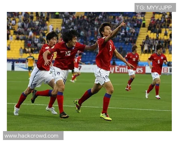 杨志豪凭借卓越表现成为足球界新星引领年轻球员追梦之路