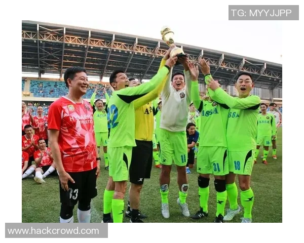 足球明星们的绿色发型大赏展现个性与风格的完美结合 足球明星们的绿色发型大赏展现个性与风格的完美结合